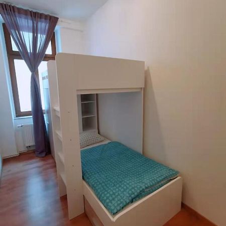 Familienfreundliches Apartment Im Zentrum Fuer Geschaeftsreisen Und Privat دريسدن المظهر الخارجي الصورة