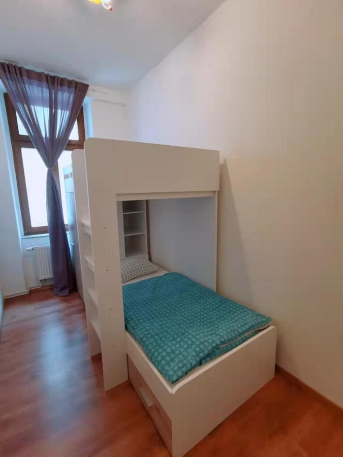 Familienfreundliches Apartment Im Zentrum Fuer Geschaeftsreisen Und Privat دريسدن المظهر الخارجي الصورة